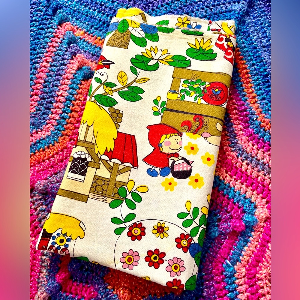 Storybook Printed Cotton Fabric #1 - Picture 4 of 8